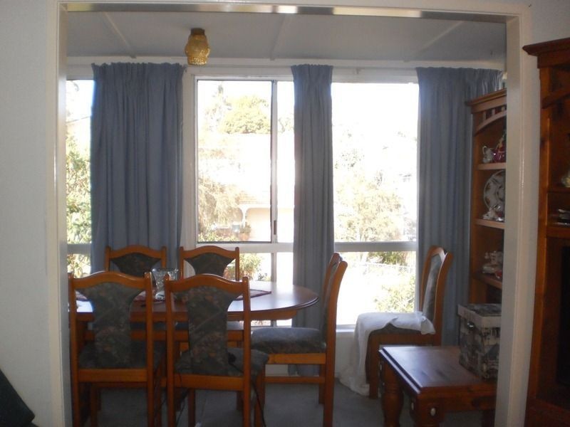 12 Alkoomi Ave, Ferny Hills QLD 4055