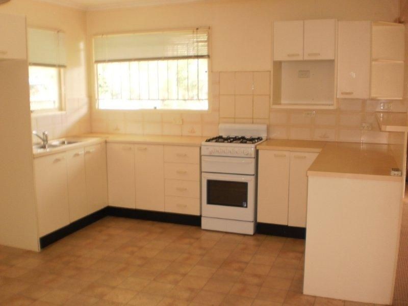 20 Amaroo Avenue, Ferny Hills QLD 4055