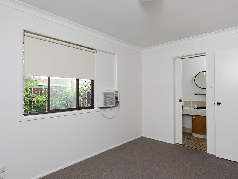 6 Moira St, Ferny Grove QLD 4055