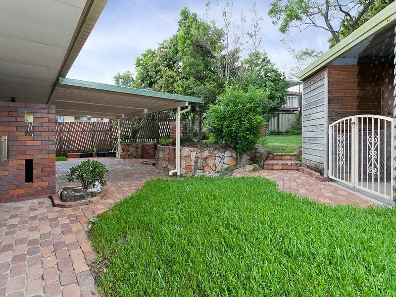 6 Moira St, Ferny Grove QLD 4055