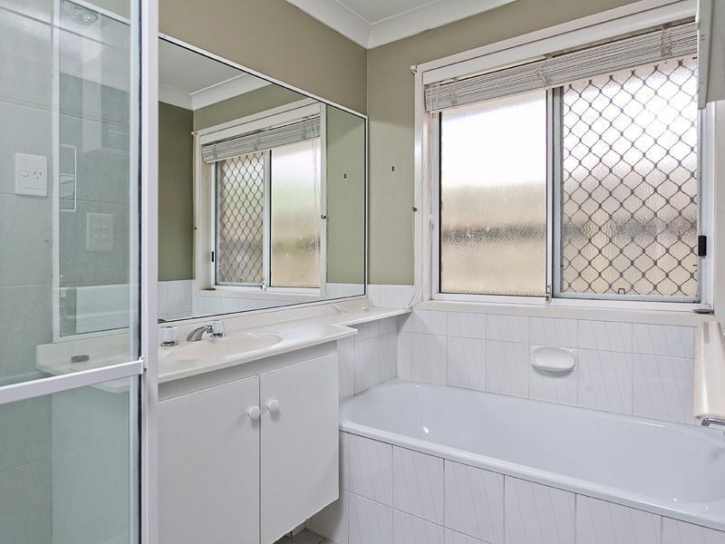 108 Glengarry Rd, Keperra QLD 4054