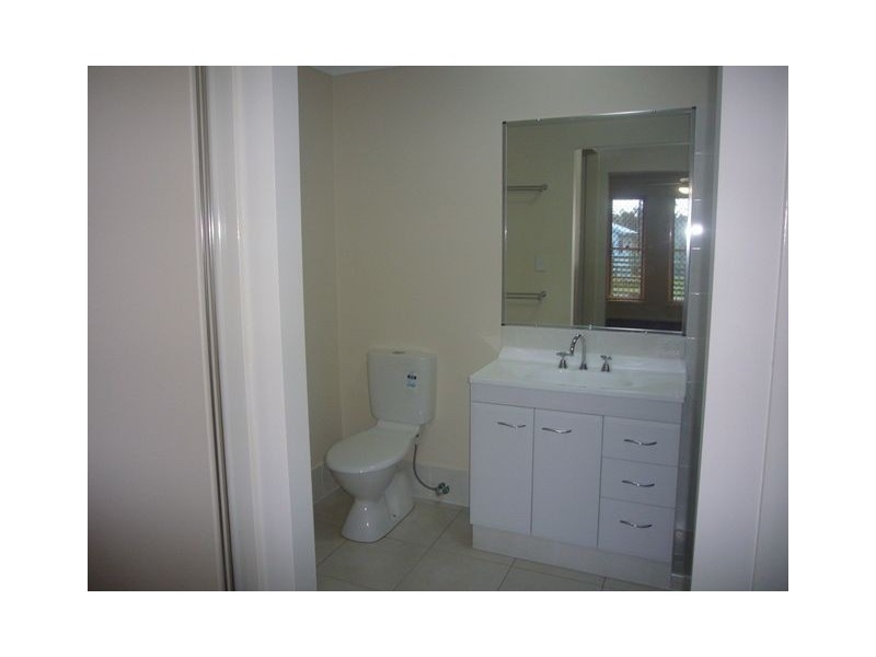 42 Fiat Avenue, Mitchelton QLD 4053