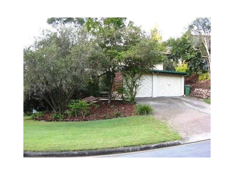 18 Yathong Court, Arana Hills QLD 4054