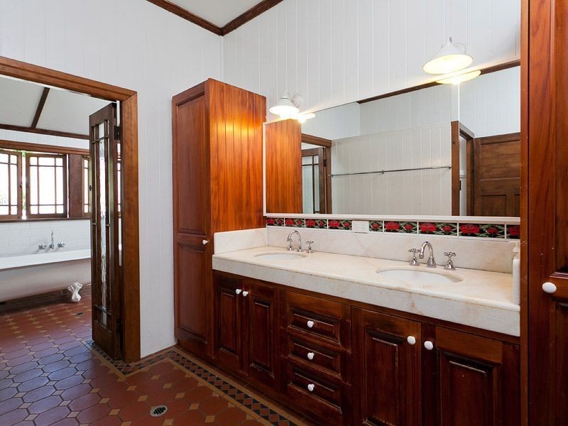 169 Butterfield Street, Herston QLD 4006