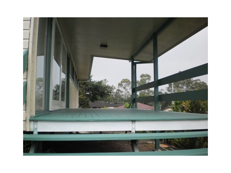 77 Illuta Avenue, Ferny Hills QLD 4055