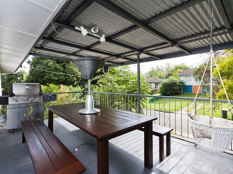 18 Aramac Street, Keperra QLD 4054