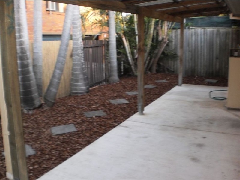 2/58 Nellie Street, Nundah QLD 4012