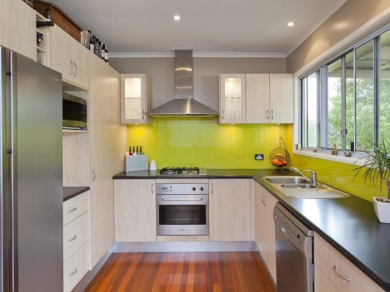 1163 Samford Rd, Ferny Grove QLD 4055