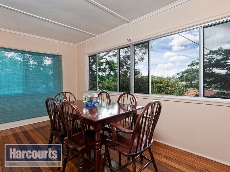 38 Kooya Rd, Mitchelton QLD 4053
