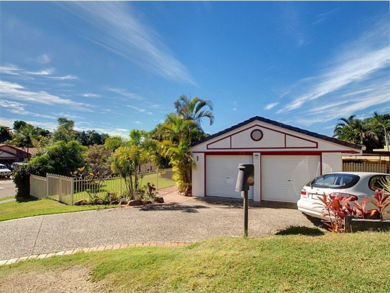 1 Dallas Crt, Arana Hills QLD 4054