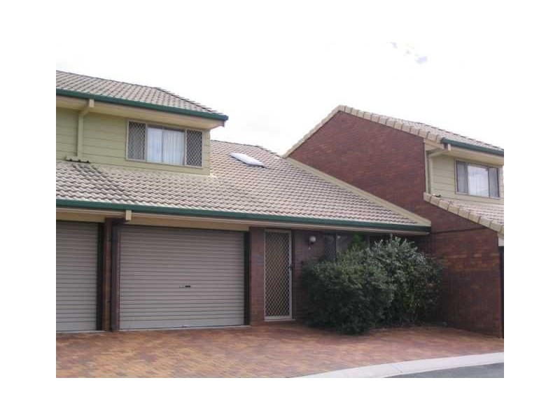 4/9 Leslie Street, Arana Hills QLD 4054