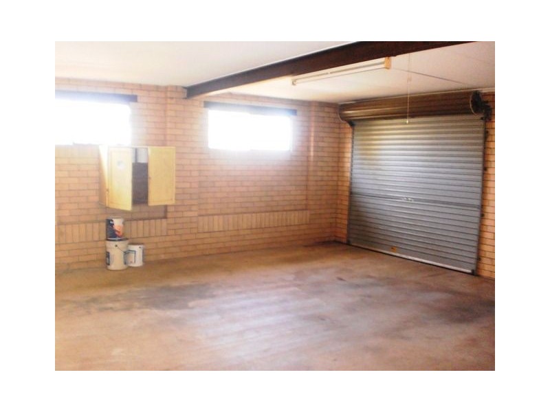 8 Nikola Street, Arana Hills QLD 4054