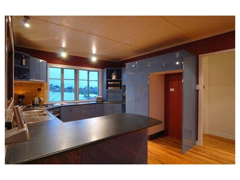 23 Allowrie St, Stafford QLD 4053