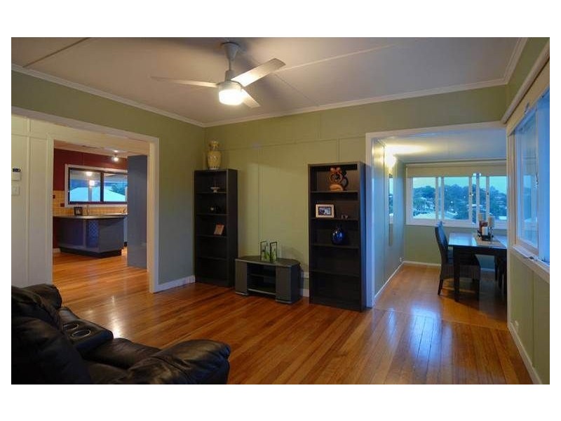 23 Allowrie St, Stafford QLD 4053