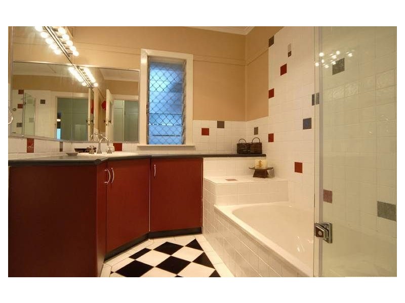 23 Allowrie St, Stafford QLD 4053