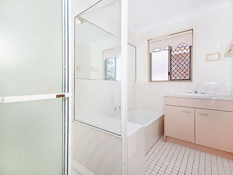 7 Glenlea Street, Keperra QLD 4054