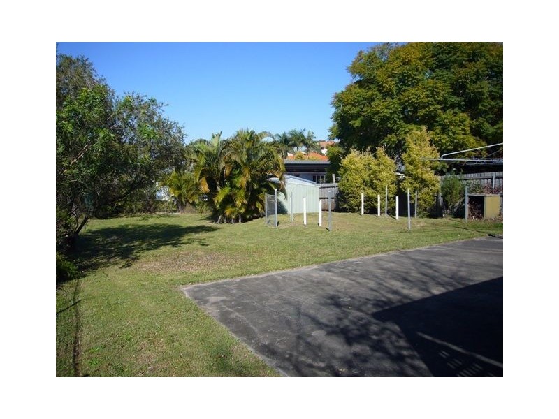12 Tathra Street, Stafford QLD 4053