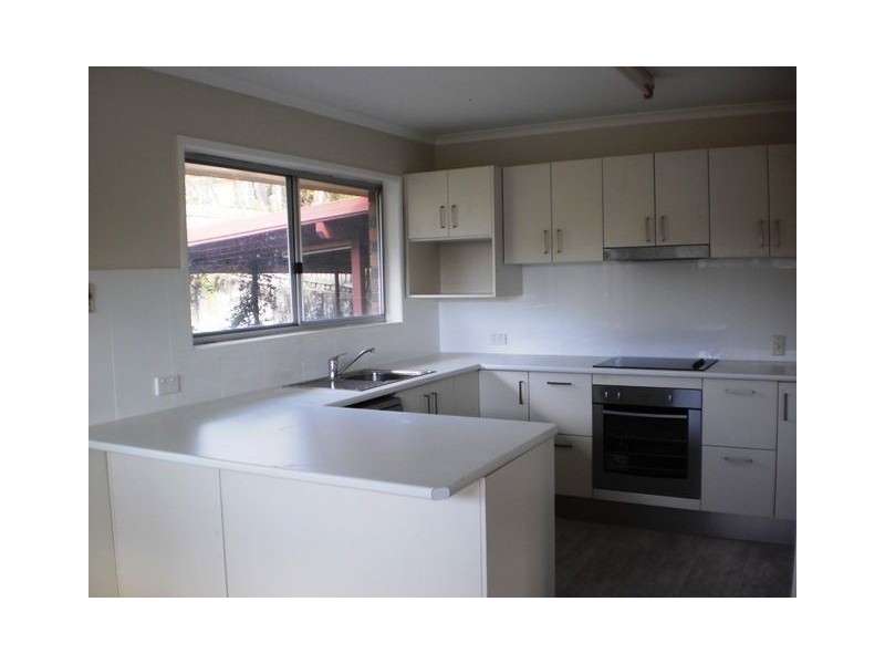 12 Tombondan Cres, Ferny Hills QLD 4055