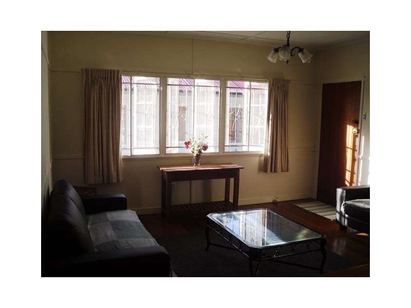 17 Pearse Street, Keperra QLD 4054