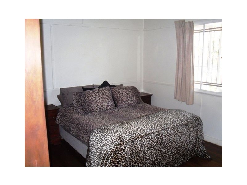 17 Pearse Street, Keperra QLD 4054