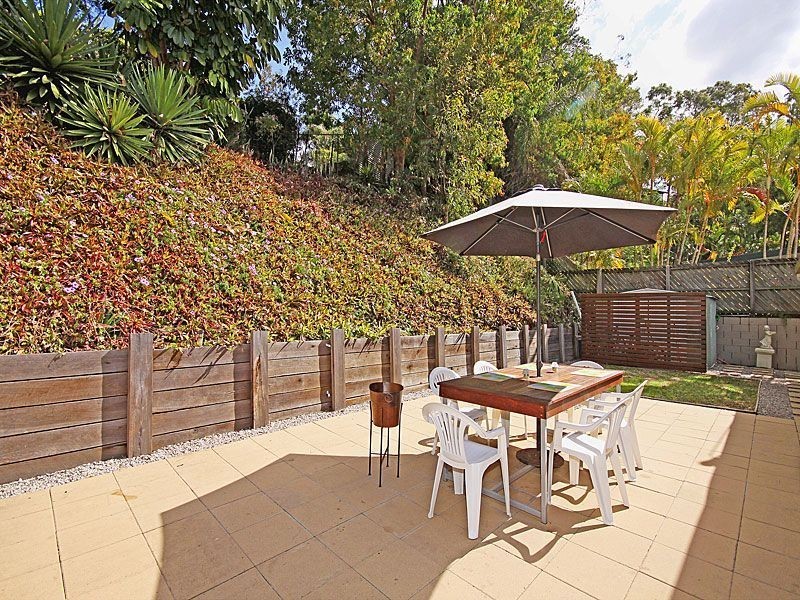 27 Tarcoola Ave, Ferny Hills QLD 4055