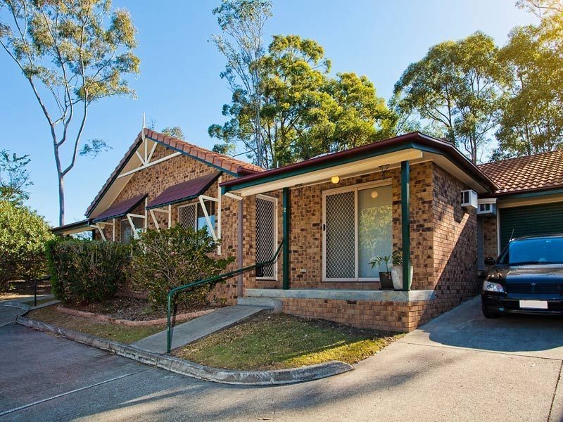 2/36 Leslie St, Arana Hills QLD 4054