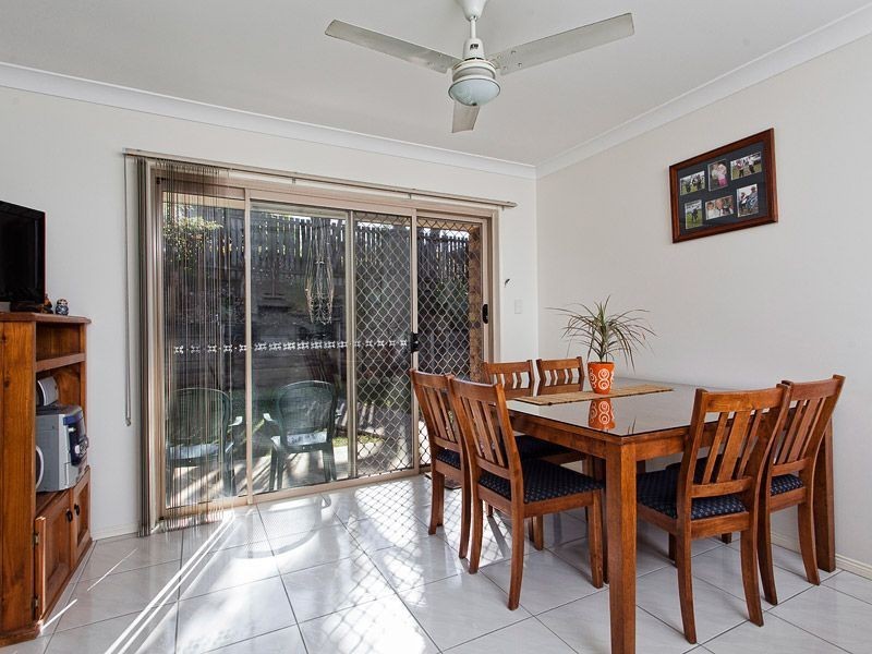 2/36 Leslie St, Arana Hills QLD 4054