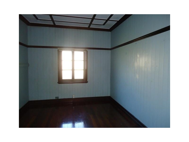 23 Southerden Ave, Grange QLD 4051