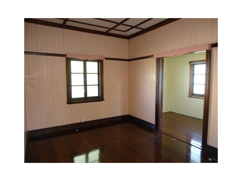 23 Southerden Ave, Grange QLD 4051