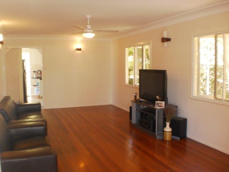 37 Narellan Street, Arana Hills QLD 4054