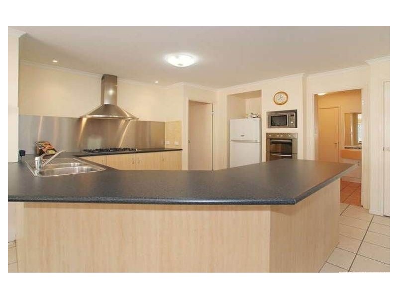 11 Hall Court, Upper Kedron QLD 4055