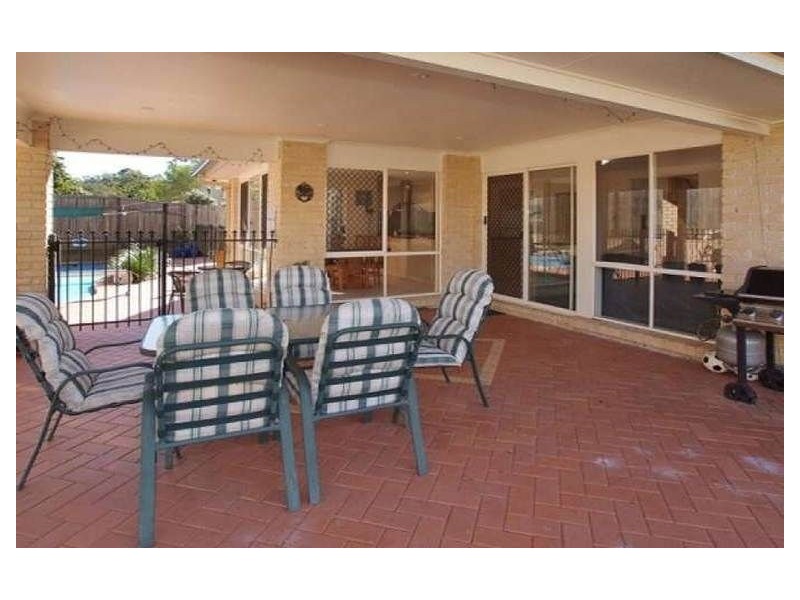 11 Hall Court, Upper Kedron QLD 4055