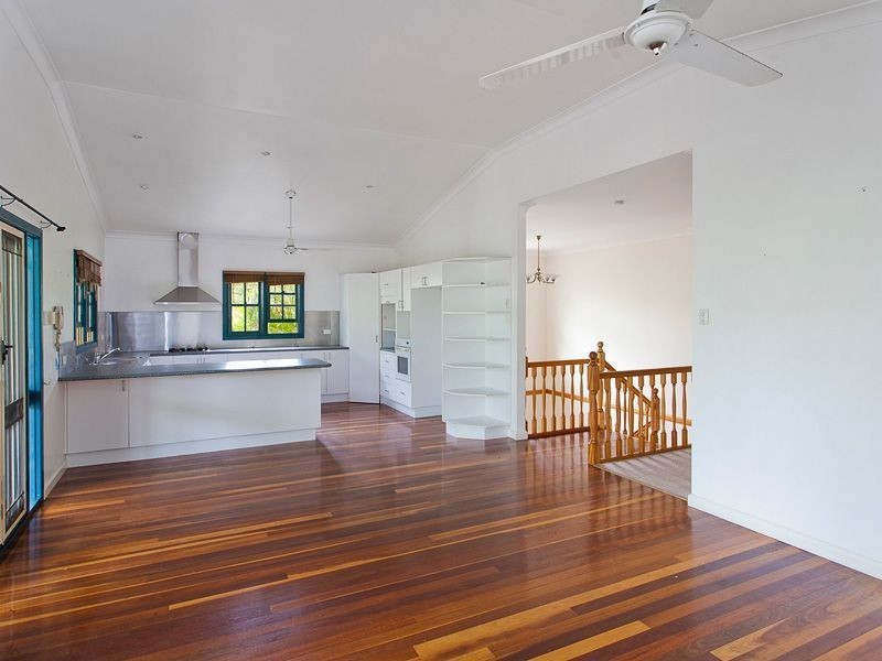 69 Leslie Street, Bardon QLD 4065