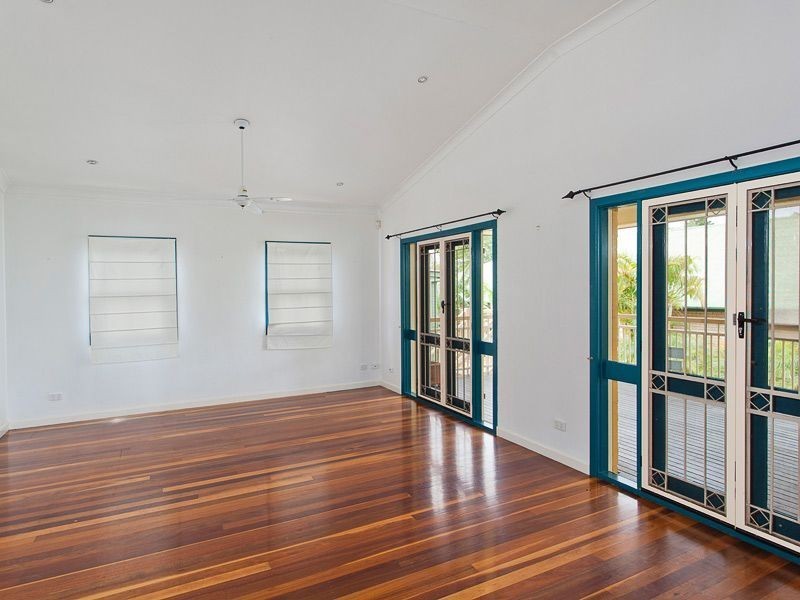 69 Leslie Street, Bardon QLD 4065