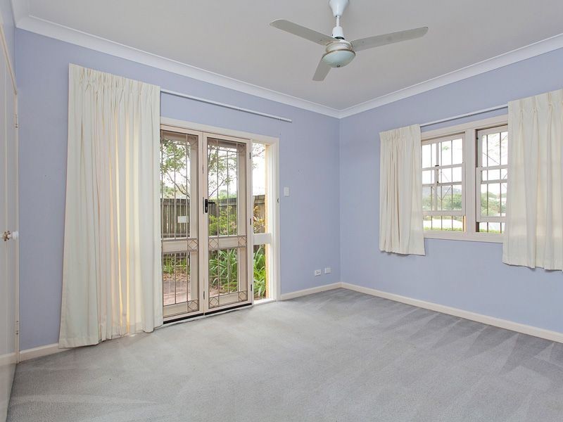 69 Leslie Street, Bardon QLD 4065
