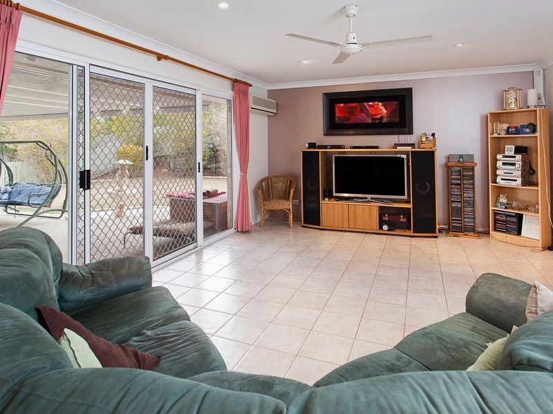 64 McAlroy Street, Ferny Grove QLD 4055