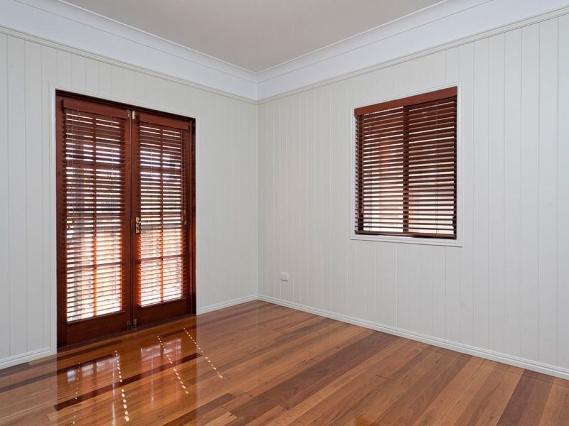 4 Bank Street, Windsor QLD 4030