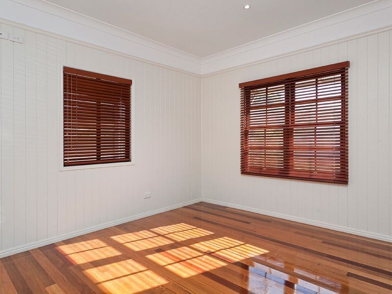 4 Bank Street, Windsor QLD 4030