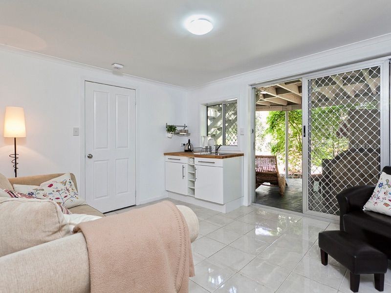 29 Balfour Street, Ferny Hills QLD 4055