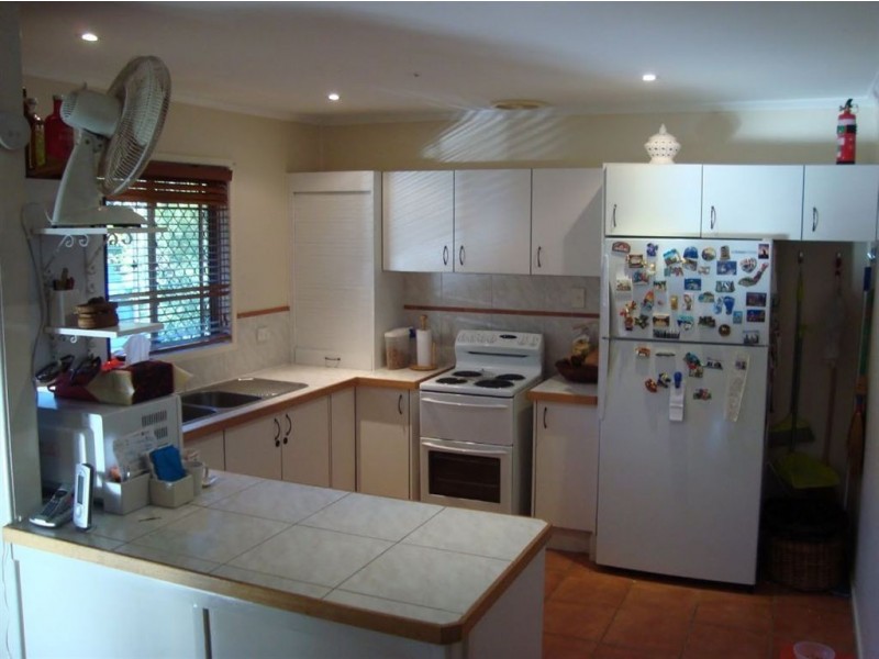 5 Alkoomi Streeet, Ferny Hills QLD 4055