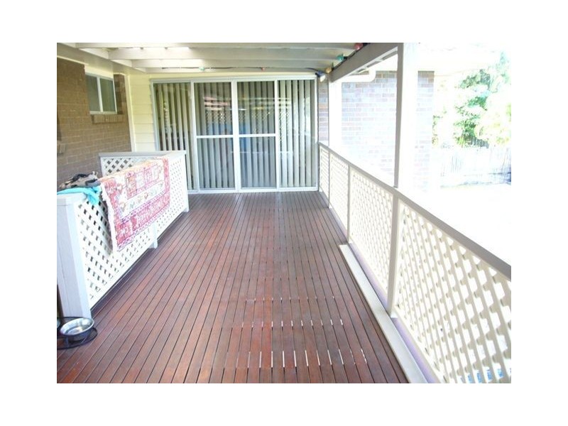 15 Kuringal Drive, Ferny Hills QLD 4055