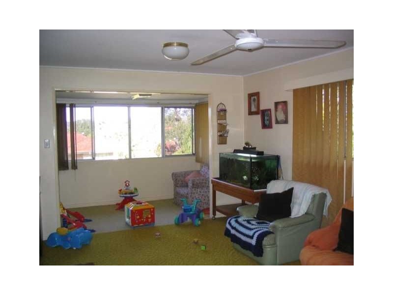 22 Calca Crescent, Ferny Hills QLD 4055