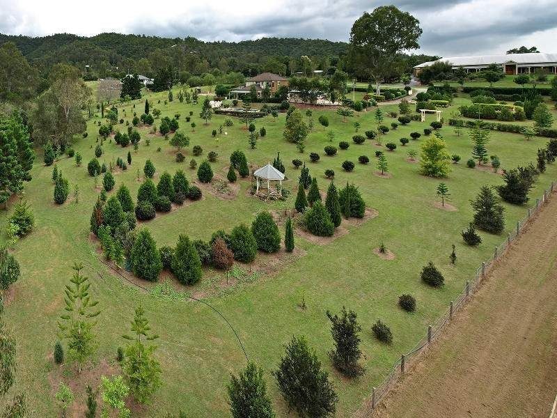 4 Riverina Street, Samford Valley QLD 4520