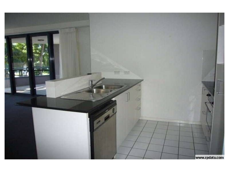 204/21 Patrick Lane, Toowong QLD 4066