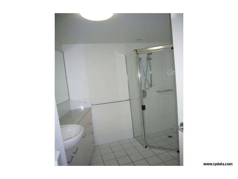 204/21 Patrick Lane, Toowong QLD 4066