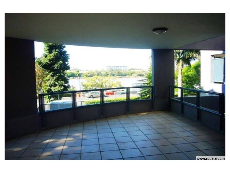 204/21 Patrick Lane, Toowong QLD 4066