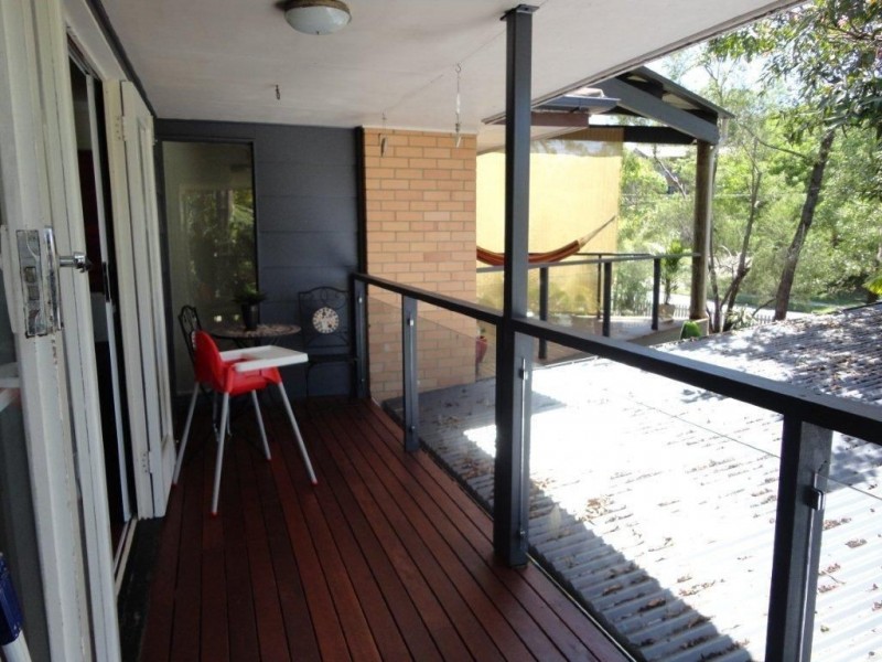 32 Tarnook Dr, Ferny Hills QLD 4055