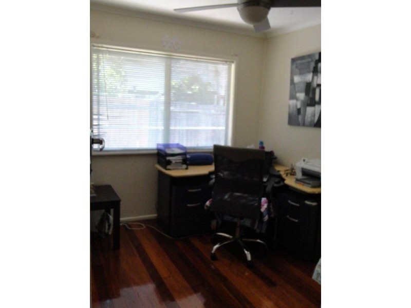 32 Tarnook Dr, Ferny Hills QLD 4055