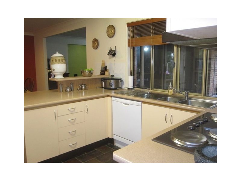 11 Shaun Place, Keperra QLD 4054
