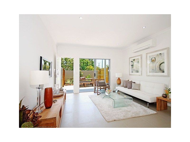 2/161 Nellie Street, Nundah QLD 4012